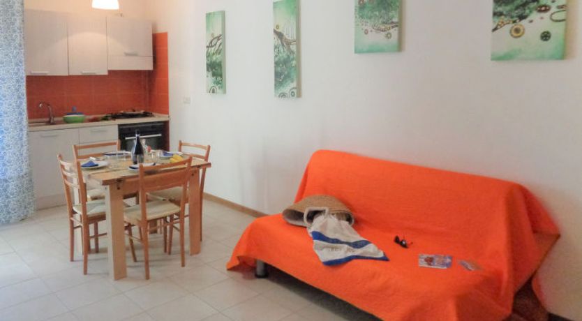 Photo of Green Marine, Palme, Ismare