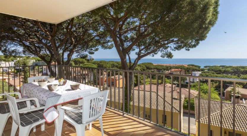 Photo of "Melis II M5 Playa de Pals" Apartment 6