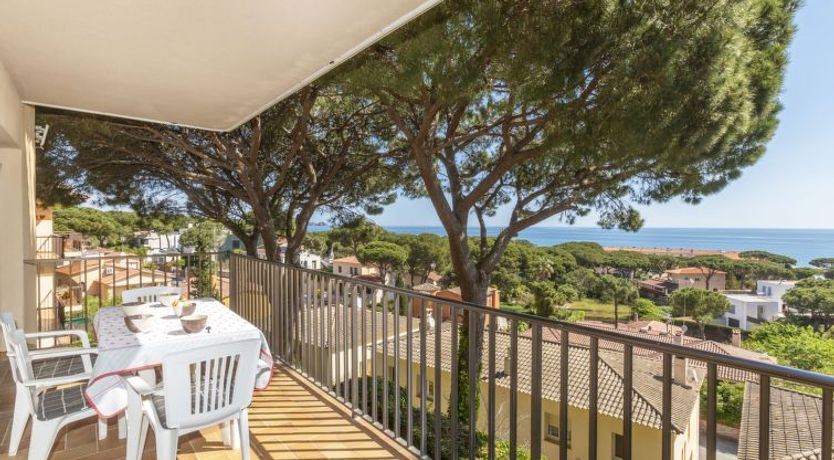 Photo of "Melis II M5 Playa de Pals" Apartment 6