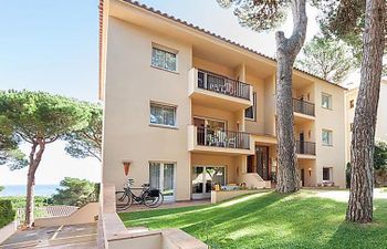 Melis II M4 Apartment 8 Holiday Home