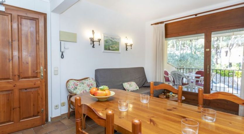 Photo of "Melis II M4 Playa de Pals" Apartment 8