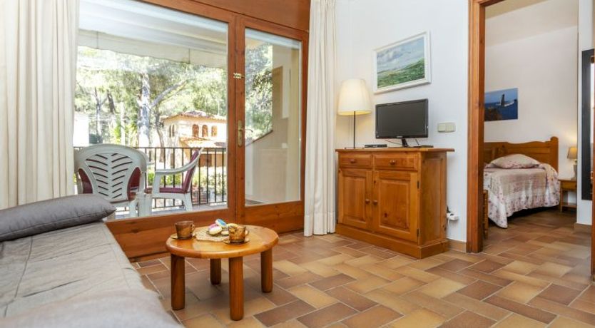 Photo of "Melis II M4 Playa de Pals" Apartment 8