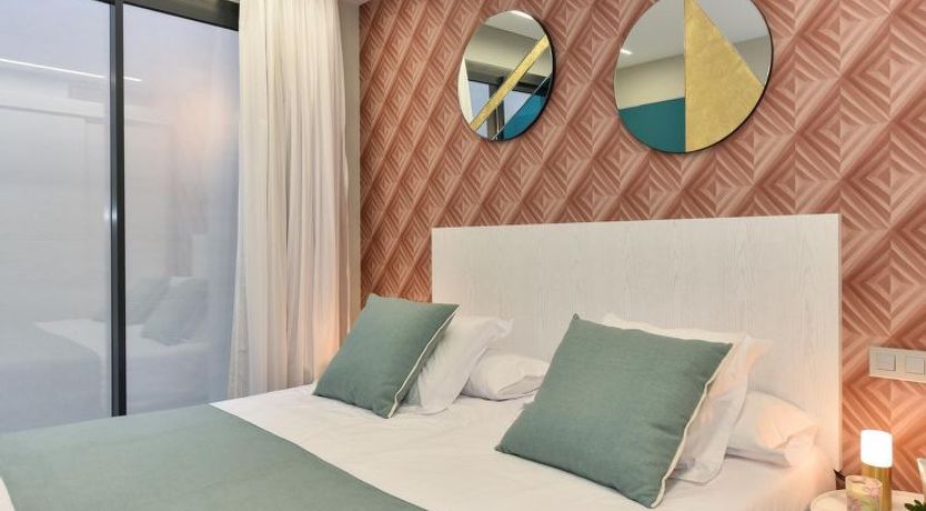 Photo of Sunset 12PAX