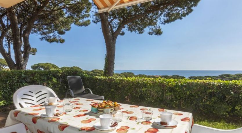 Photo of "Melis II M2 Playa de Pals" Apartment 4