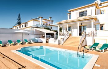 Albufeira Sunshine Holiday Home