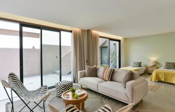 Almadies Tauro Holiday Home