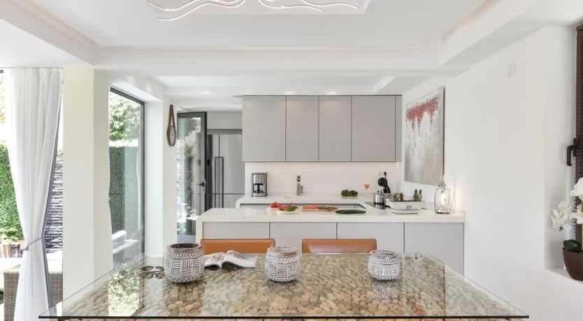 Photo of Los Lagos 31