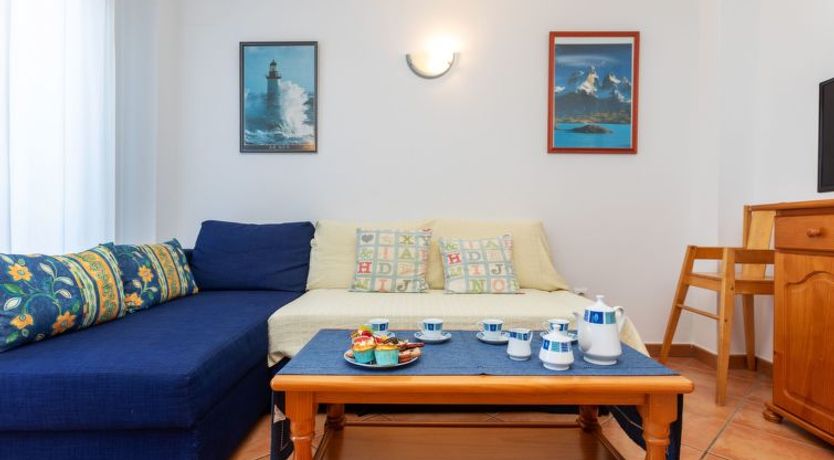 Photo of Perla Blanca