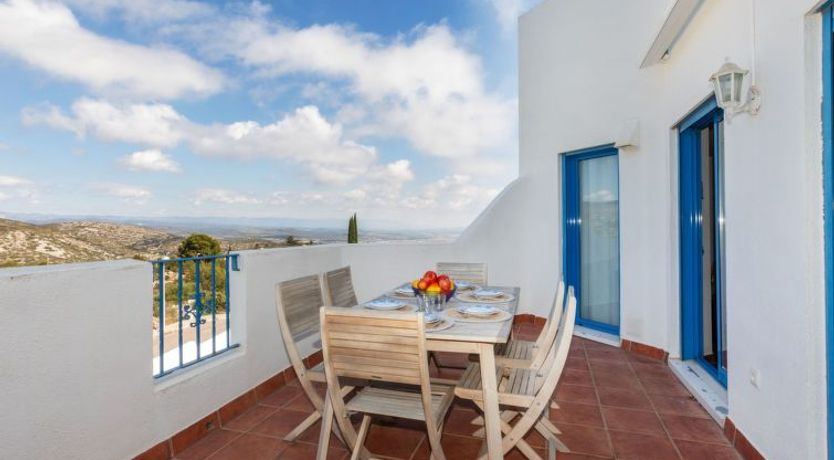 Photo of Perla Blanca