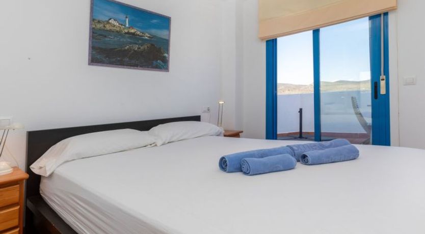 Photo of Perla Blanca