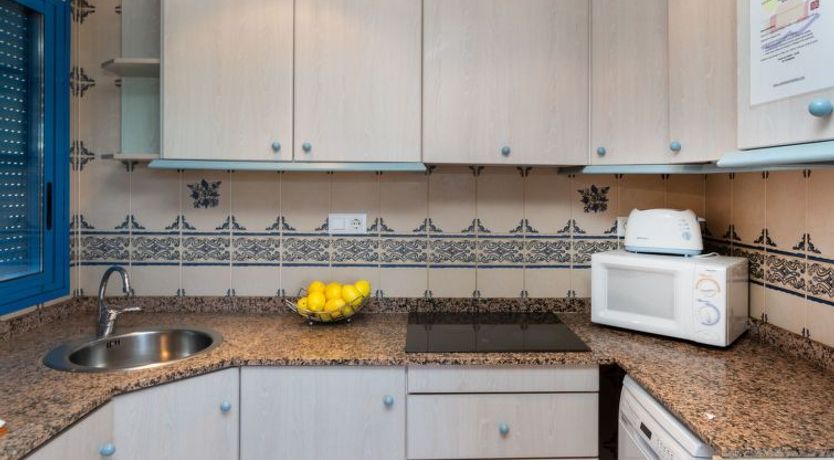 Photo of Perla Blanca