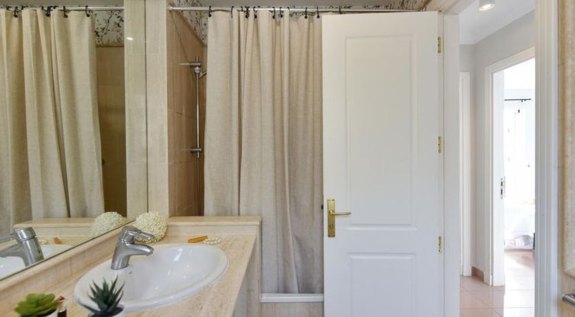 Photo of Chalet Santa Ana 15