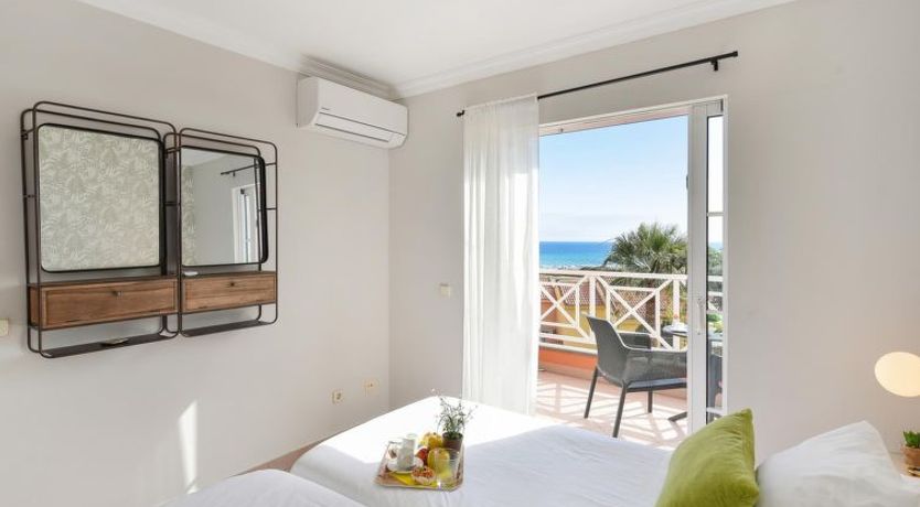 Photo of Chalet Santa Ana 15