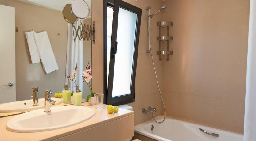 Photo of Los Lagos 20