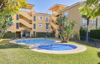 Guadalmina Baja Golfers Retreat Holiday Home