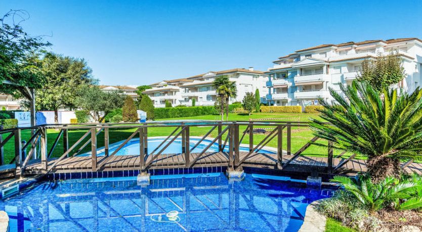 Photo of "Green Beach Gold" Apartment 5