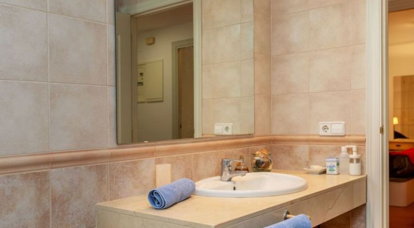 Photo of "Green Beach Gold" Apartment 5