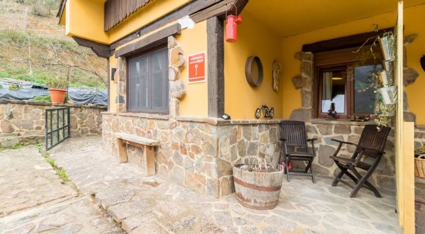 Photo of Potes Viñon