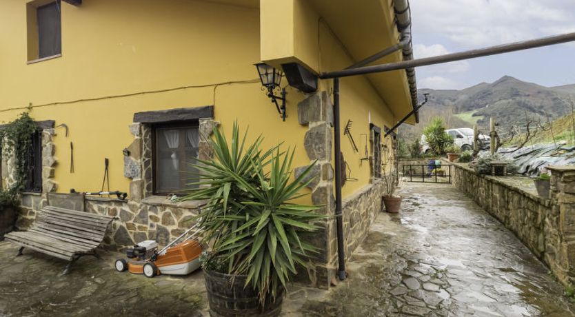 Photo of Potes Viñon