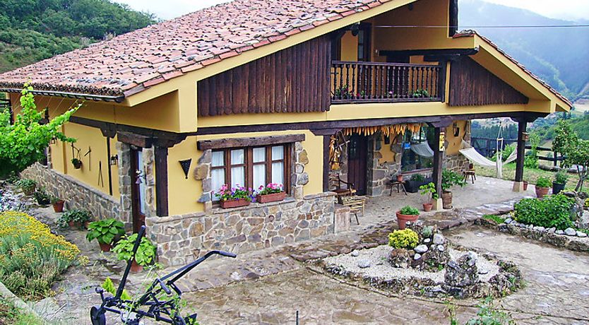 Photo of Potes Viñon