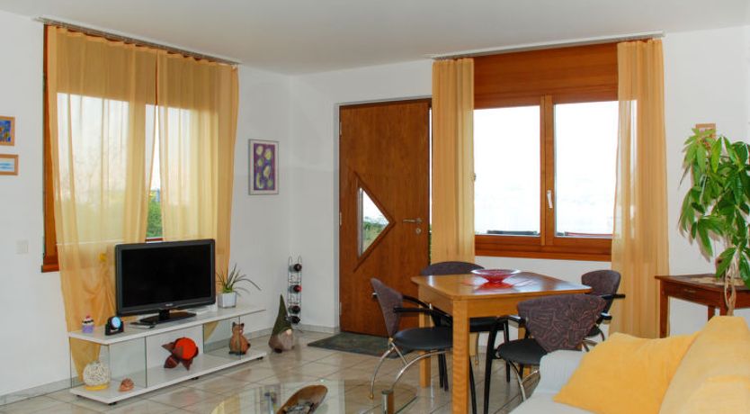 Photo of Lakeview La Marea