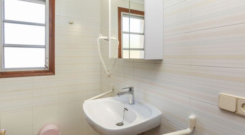 Photo of "Melis II M8 Playa de Pals" Apartment 5