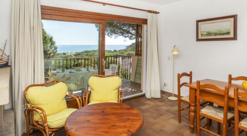 Photo of "Melis II M8 Playa de Pals" Apartment 5