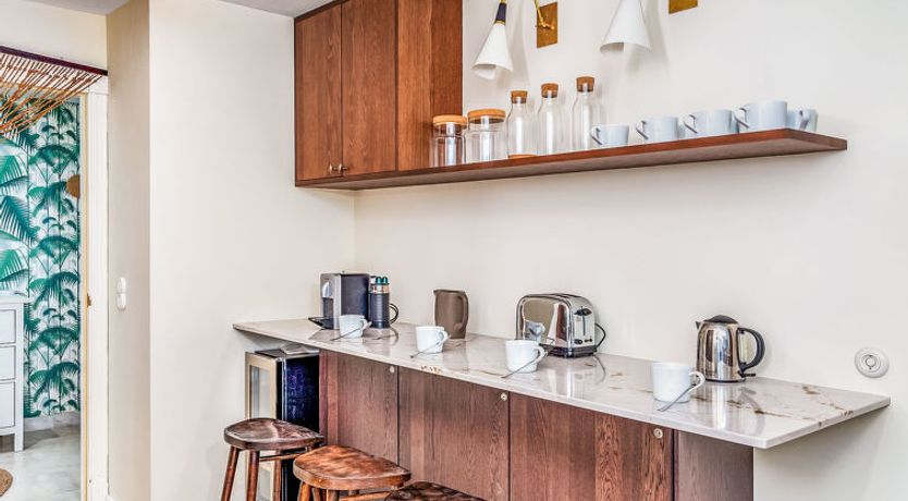 Photo of Las Adelfas