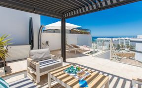 Photo of Serenebay Apartment SeaView/Roof Terrace