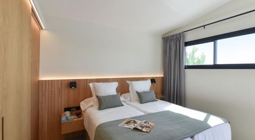 Photo of Los Canarios 629 - Adults Only