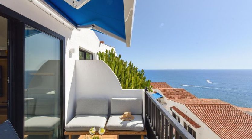 Photo of Los Canarios 629 - Adults Only