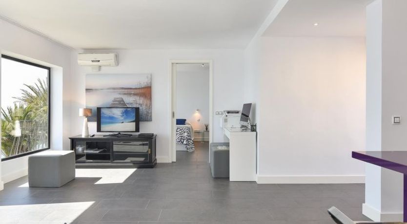 Photo of Seaside Suite 302