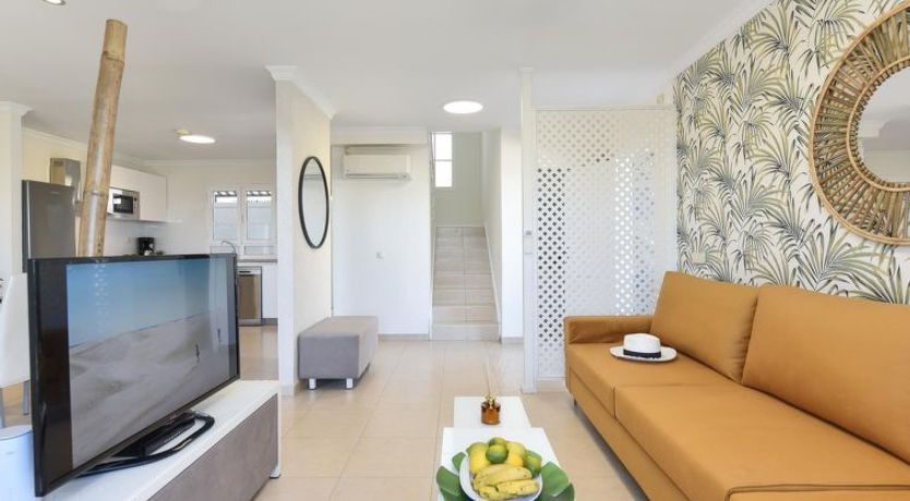 Photo of Santa Ana 2