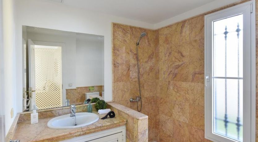 Photo of Santa Ana 2