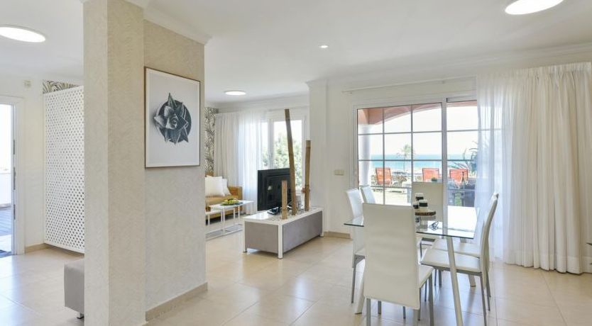 Photo of Santa Ana 2