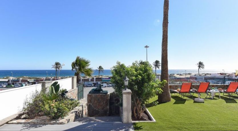 Photo of Santa Ana 2