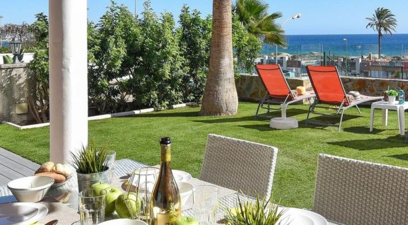 Photo of Santa Ana 2