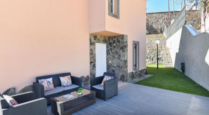 Photo of Santa Ana 2