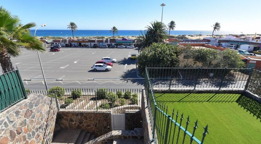 Photo of Santa Ana 2