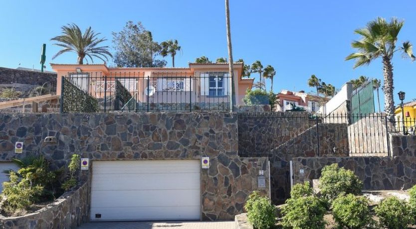 Photo of Santa Ana 2