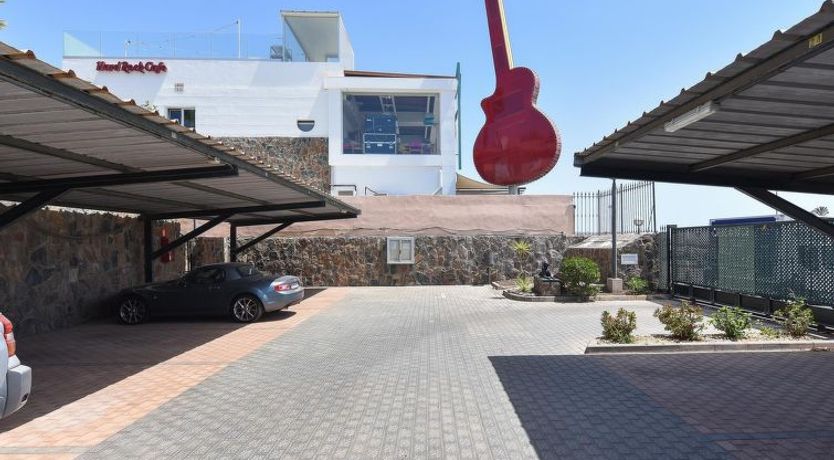 Photo of Chalet Santa Ana 7