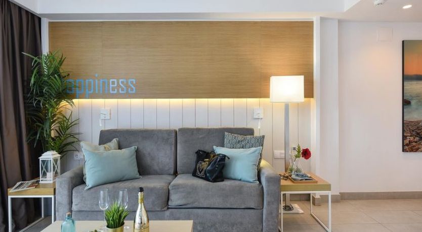 Photo of Broncemar 519