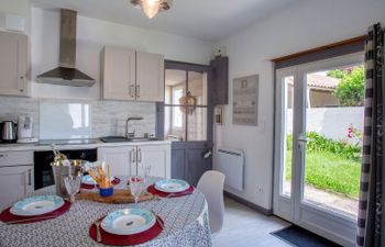 L'Adalou Holiday Home