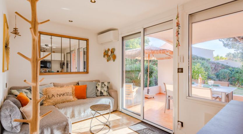 Photo of Les Coteaux de la Nartelle Apartment 30