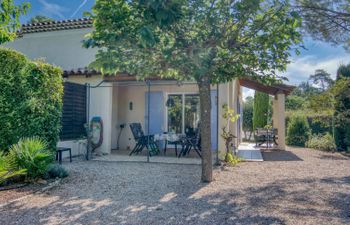 Bastide 1A Holiday Home