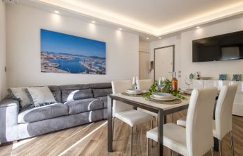 Sea la Vie Holiday Home