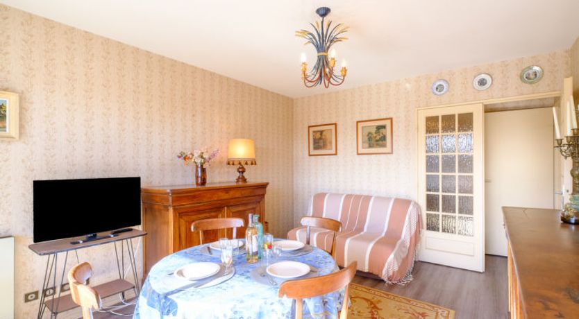 Photo of Arguin II Apartment 10