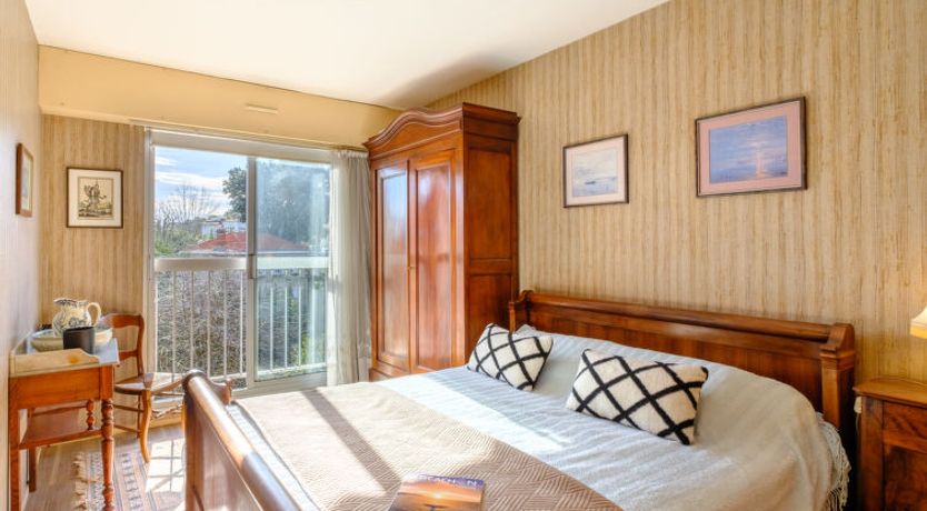 Photo of Arguin II Apartment 10