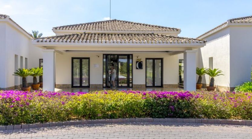 Photo of Las Colinas Golf & Country Club