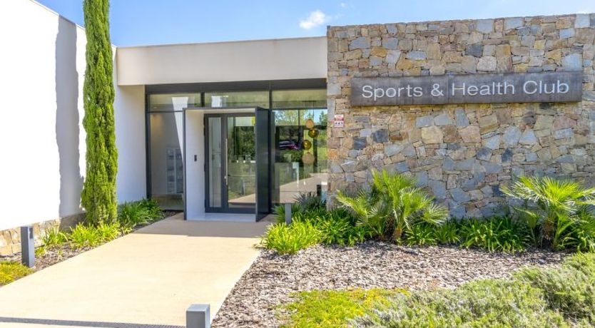 Photo of Las Colinas Golf & Country Club